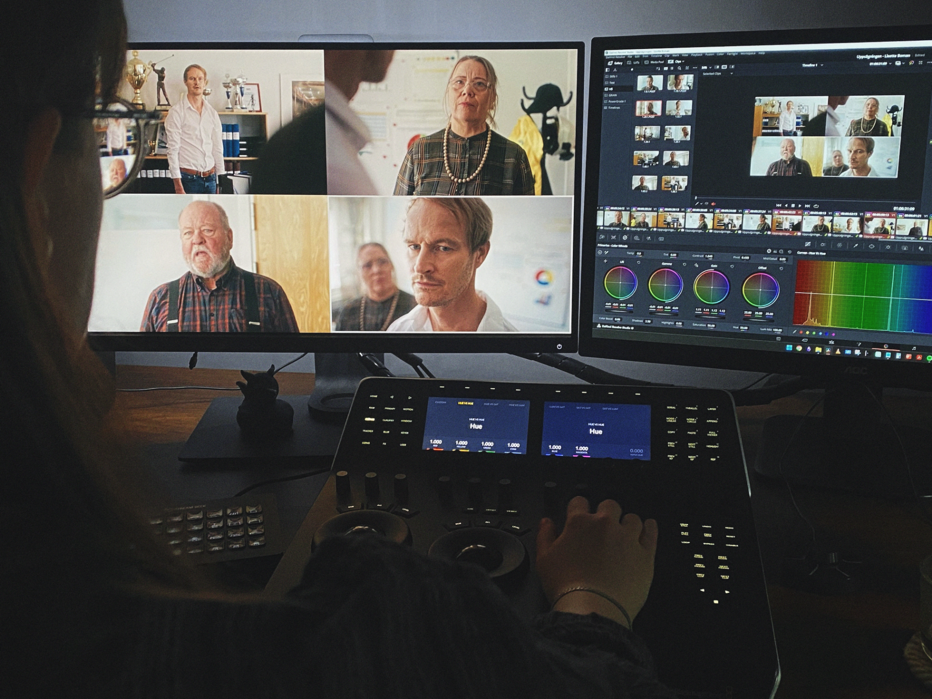 Sitter med Lisette Boman och färgsätter hennes film "Uppsägningen".